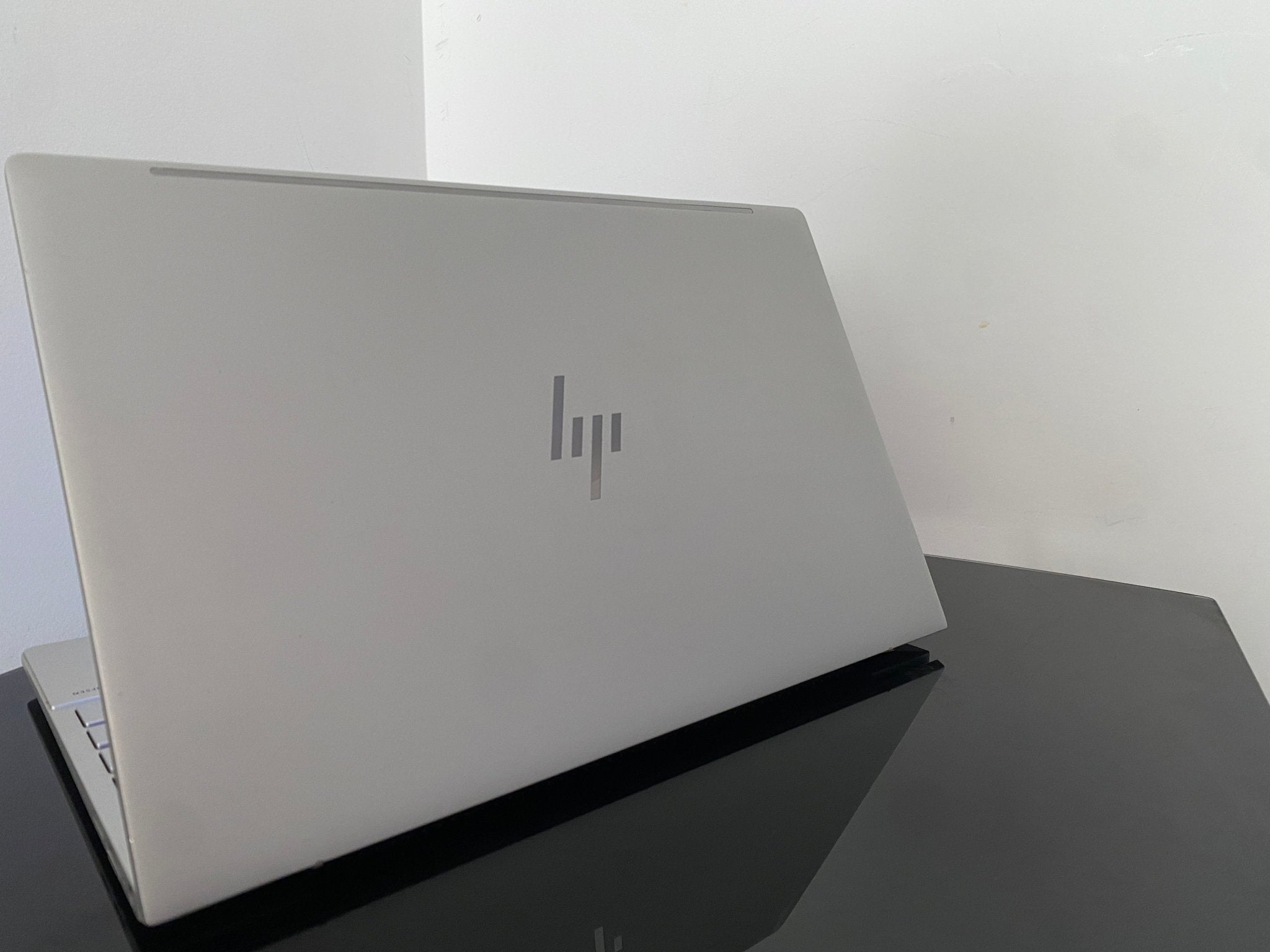 💻 HP Envy — Potencia y Elegancia en Formato Compacto - Dyna TroxDyna Trox