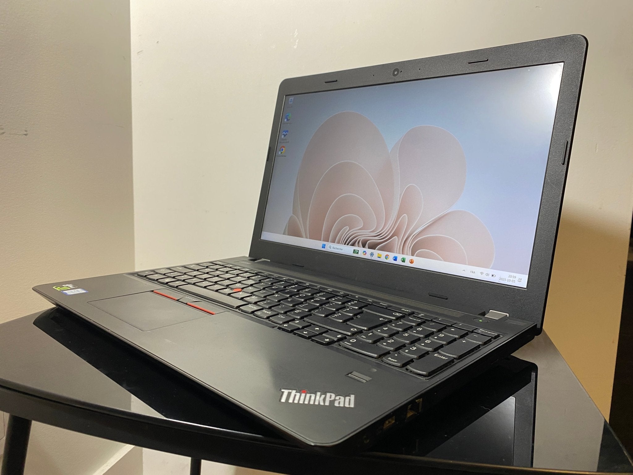 💻 Lenovo ThinkPad E570 — Potencia, Precisión y Confianza en Cada Proyecto - Dyna TroxDyna Trox