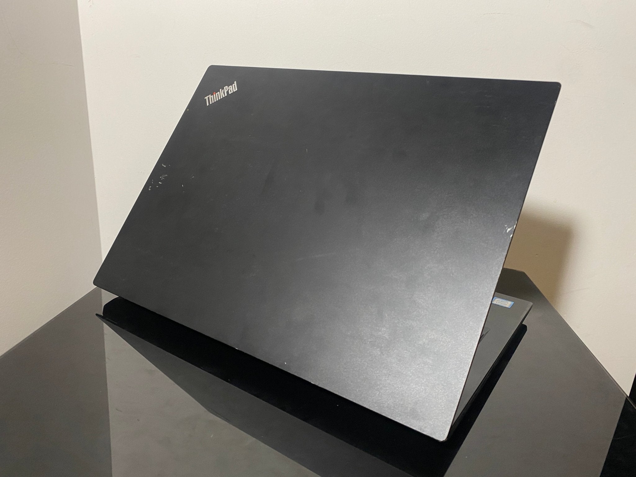 💻 Lenovo ThinkPad E490 — Potencia y Portabilidad Inteligente - Dyna TroxDyna Trox